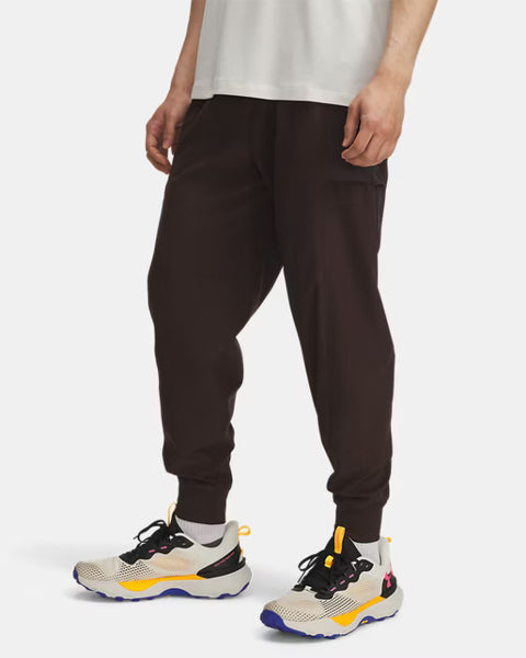 UNDER ARMOUR LAUNCH BROWN