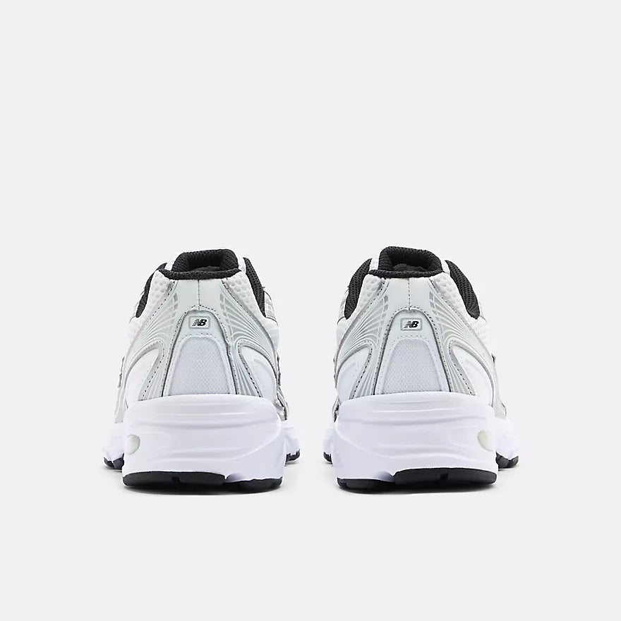 New Balance 740 Grise